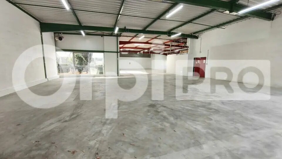 Office in Villebon-sur-Yvette for lease - Building Photo - Image 2 of 7