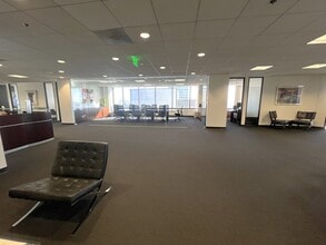 6420 Wilshire Blvd, Los Angeles, CA for lease Interior Photo- Image 2 of 16