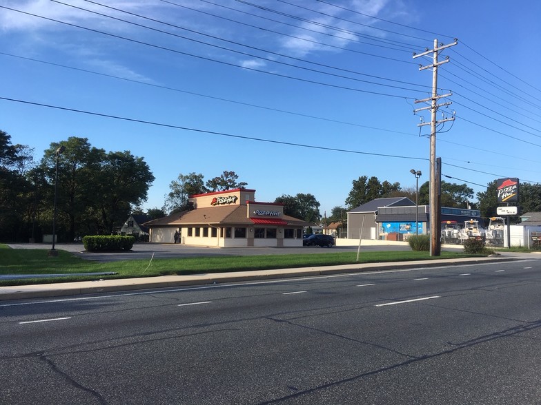 2004 Eastern Blvd, Middle River, MD for lease - Building Photo - Image 2 of 4