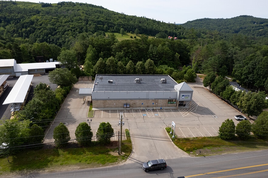 360 Summer St, Bristol, NH for sale - Primary Photo - Image 1 of 1