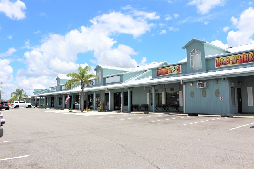 2200 Kings Hwy, Port Charlotte, FL for sale - Building Photo - Image 1 of 1