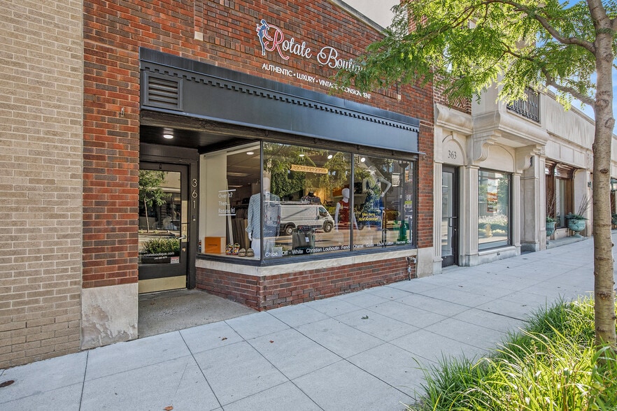 361 E Maple Rd, Birmingham, MI for lease - Primary Photo - Image 1 of 18