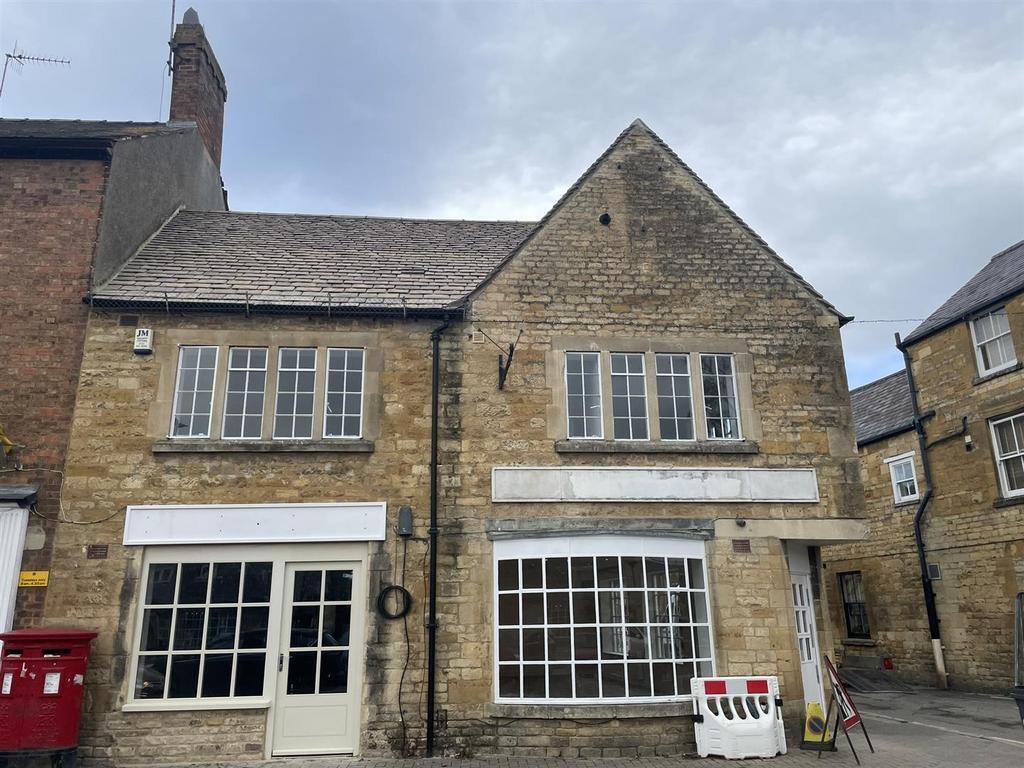 14-15 High St, Moreton In Marsh for sale Building Photo- Image 1 of 1