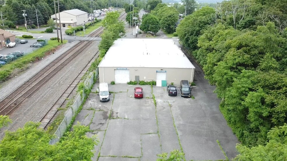111 Railroad Ave, West Haverstraw, NY for sale - Building Photo - Image 2 of 5