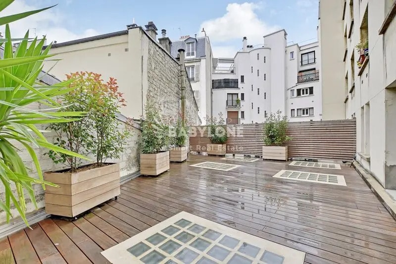 Office in Neuilly-sur-Seine for lease - Building Photo - Image 1 of 11