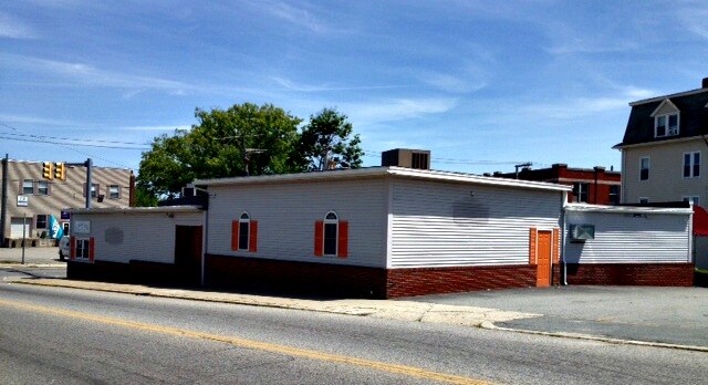 614-622 N Main St, Woonsocket, RI for sale - Primary Photo - Image 1 of 1