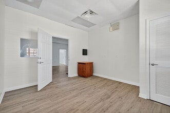 11350 66th St N, Largo, FL for lease Interior Photo- Image 2 of 8