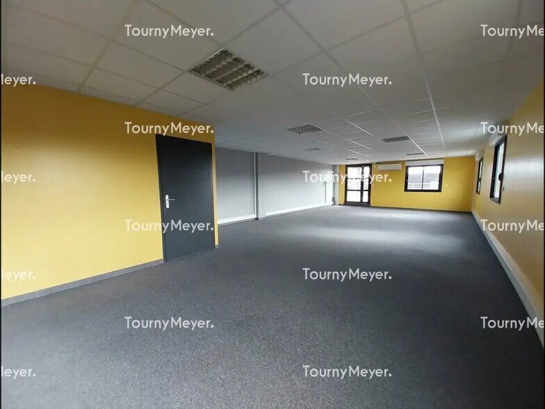 Office in Quint-Fonsegrives for lease - Building Photo - Image 2 of 6