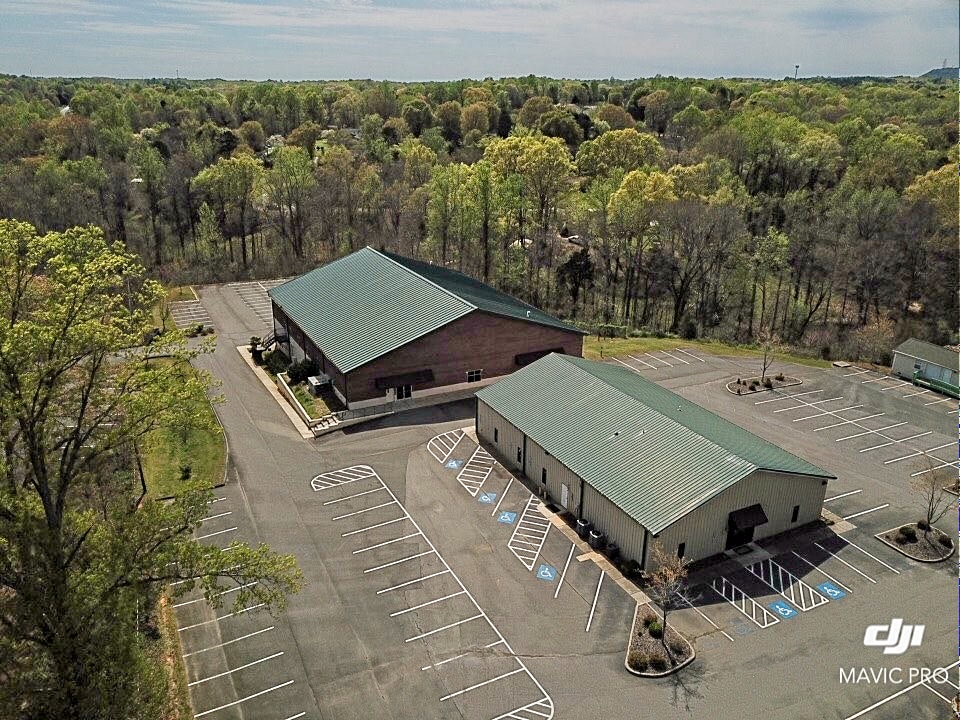 707 Westland Farm Rd, Mount Holly, NC 28120