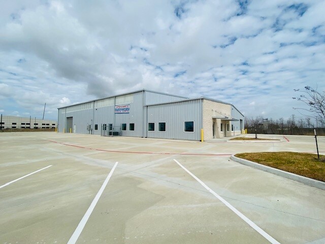 6013 Genoa Red Bluff Rd, Pasadena, TX for sale - Building Photo - Image 1 of 1