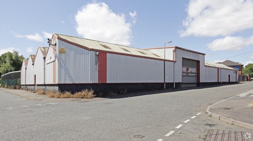 1 Barnfield Rd, Tipton for sale - Primary Photo - Image 1 of 1