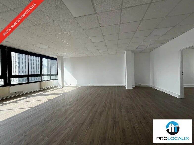 Office in Sarcelles for lease - Building Photo - Image 3 of 11