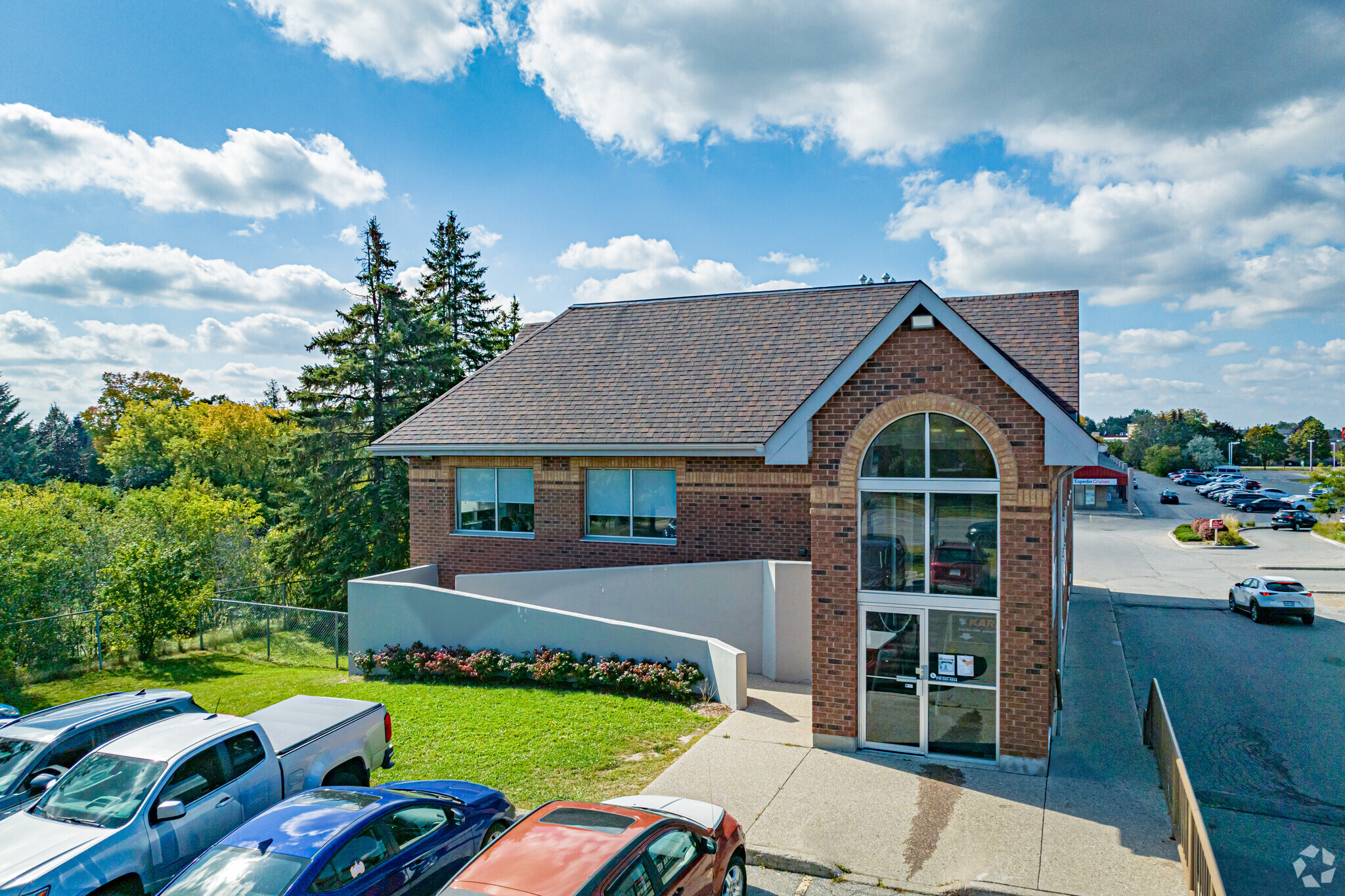 511 Edinburgh Rd S, Guelph, ON for lease Primary Photo- Image 1 of 7