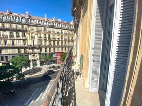 26 Rue De La Republique, Marseille for lease Interior Photo- Image 1 of 8