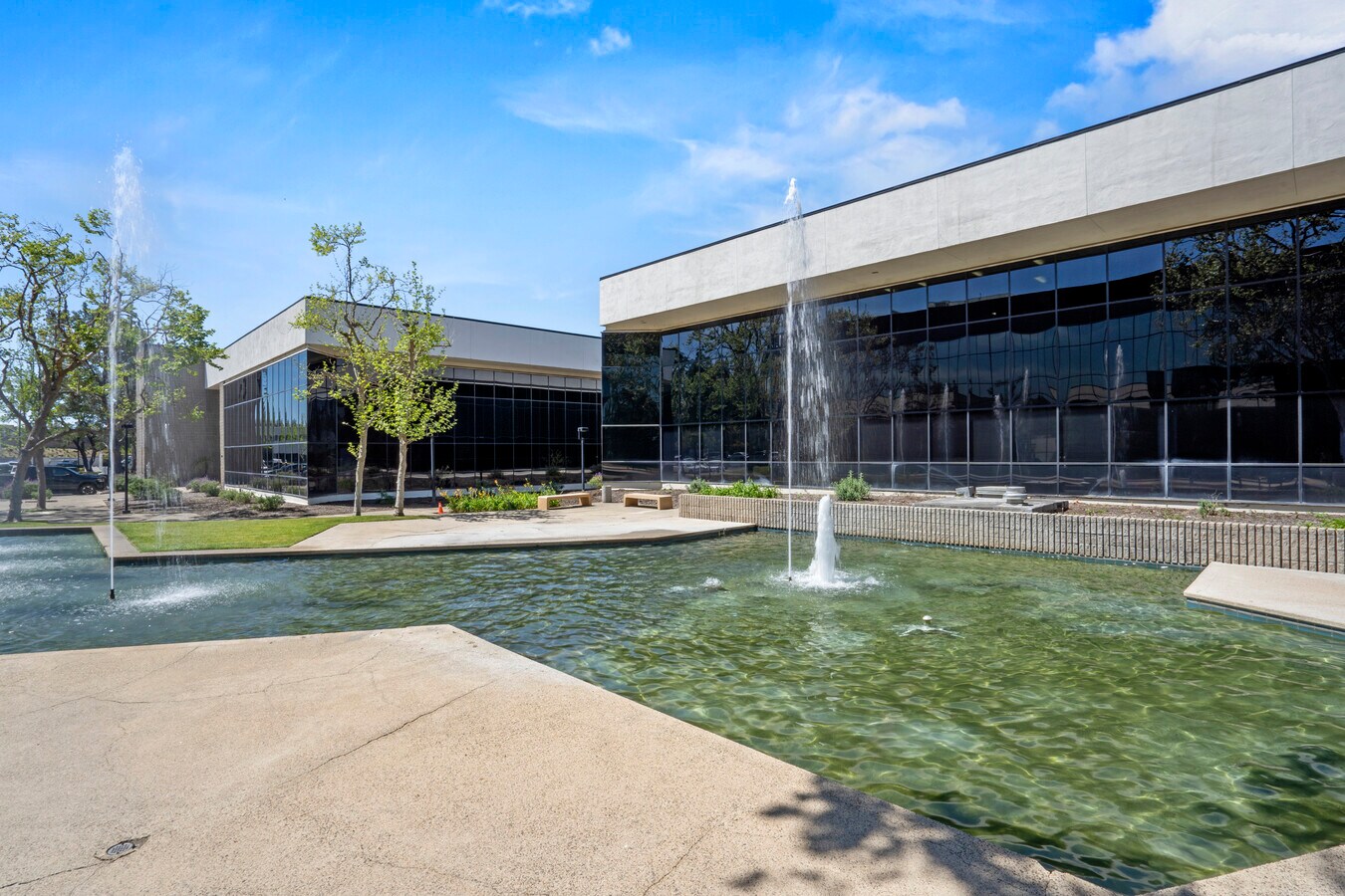 23441 S Pointe Dr, Laguna Hills, CA 92653