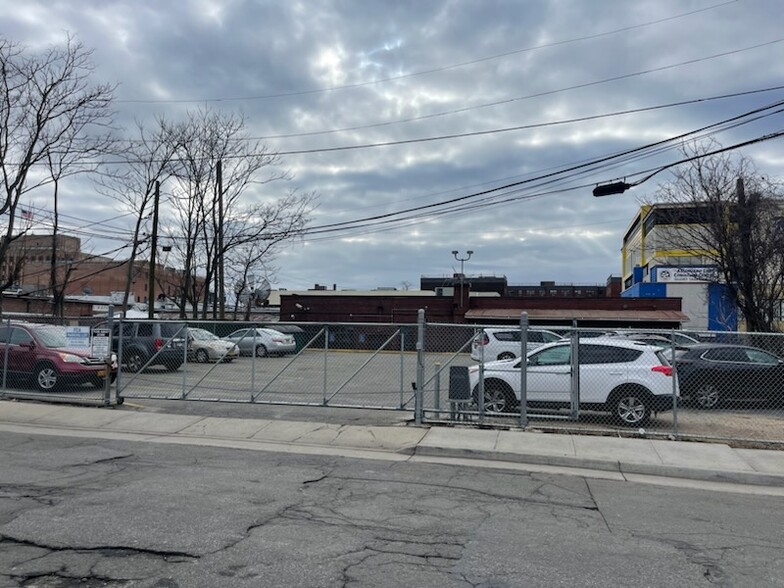 126 N Franklin St, Hempstead, NY for lease - Building Photo - Image 2 of 2