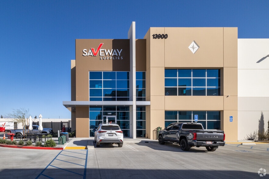 Old 215 Frontage Rd & Alessandro Blvd, Moreno Valley, CA for lease - Building Photo - Image 3 of 33