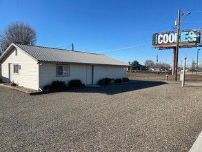 1715 N Oregon St, Ontario, OR for lease Building Photo- Image 1 of 9