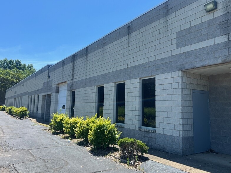 14600 S Industrial Ave, Maple Heights, OH for lease - Building Photo - Image 2 of 4