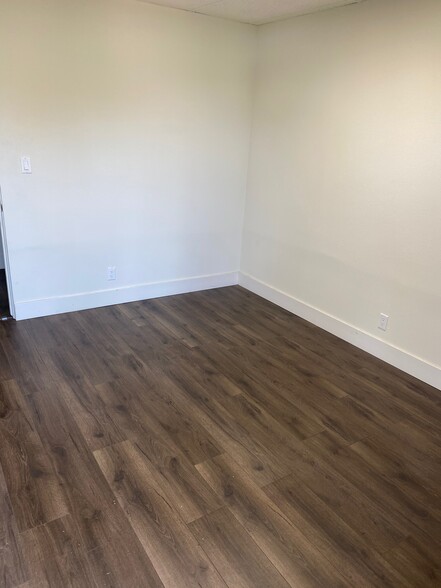 1433 W Merced Ave, West Covina, CA for lease - Interior Photo - Image 3 of 8