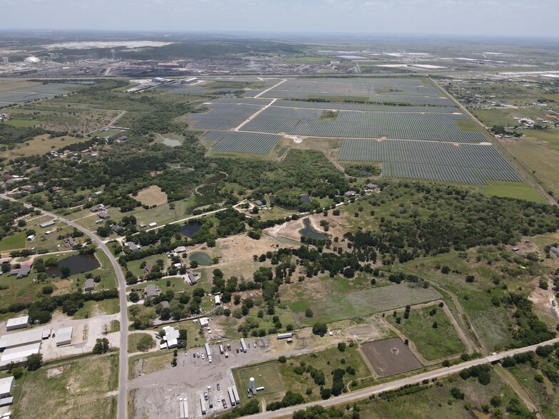 4331 Cement Valley Rd, Midlothian, TX for sale - Building Photo - Image 3 of 27