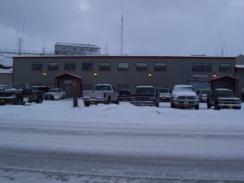 2568 Airport Beach Rd, Dutch Harbor, AK for sale - Building Photo - Image 2 of 7