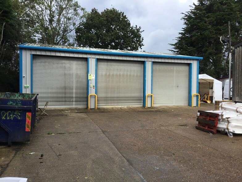 1-5 Cowbeech Hl, Hailsham for lease - Building Photo - Image 3 of 3