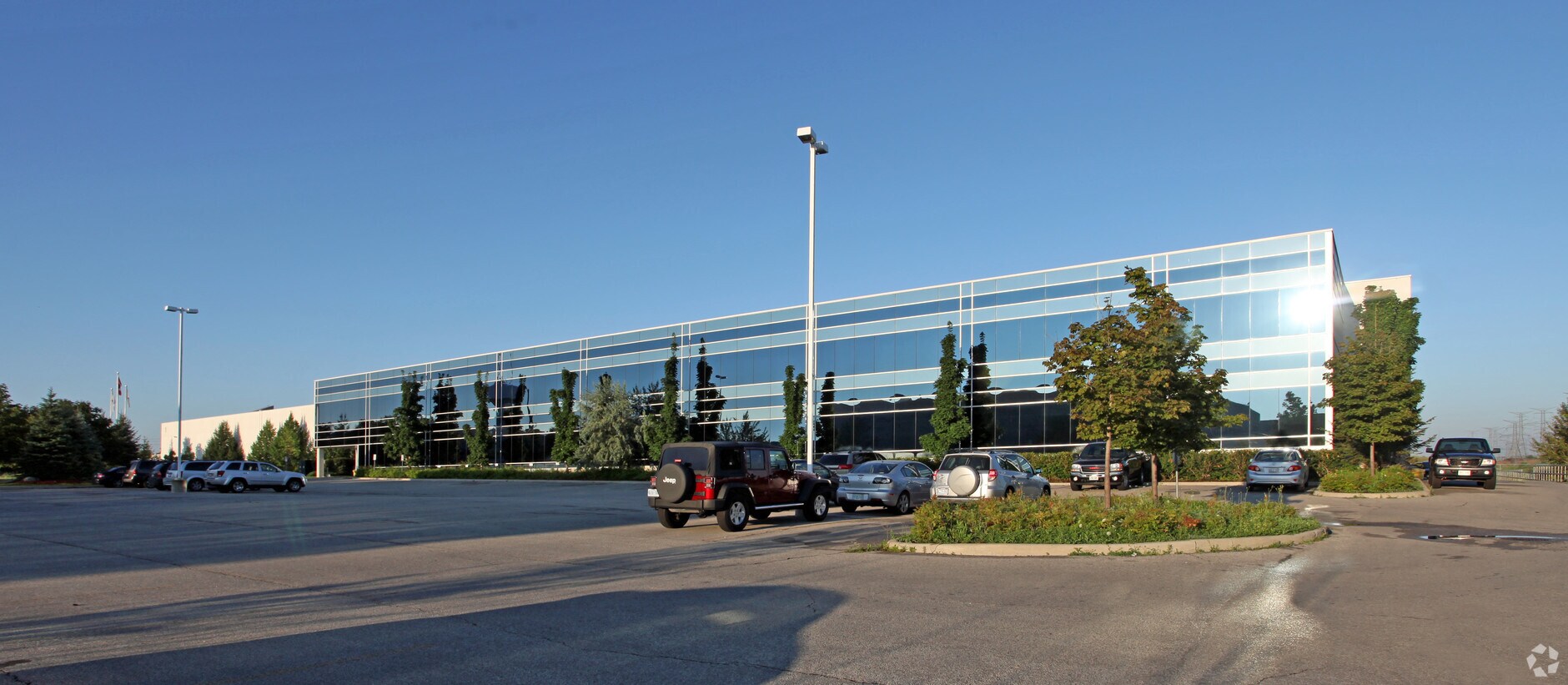 210 Duffield Dr, Markham, ON L6G 1C9