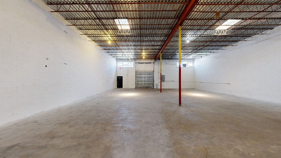 3600 NE 4th Ave, Oakland Park, FL for lease - Matterport 3D Scan - Image 3 of 20