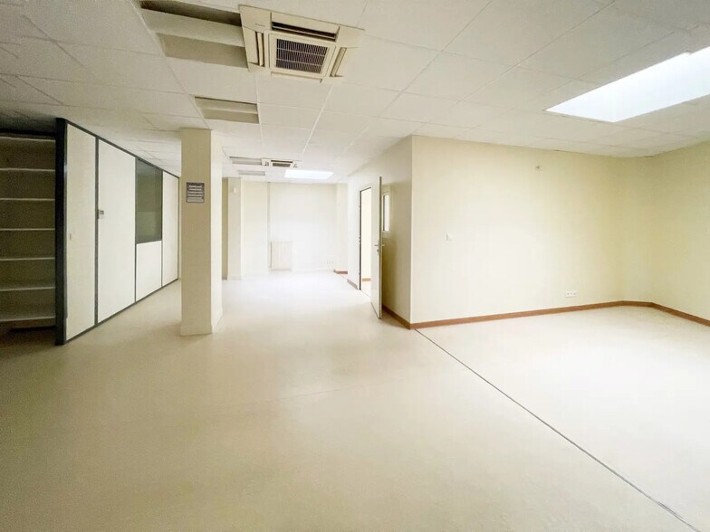 Office in Beauvais for sale - Building Photo - Image 1 of 5