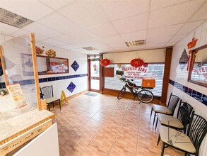 30 Queen St, Gravesend for lease Interior Photo- Image 1 of 4