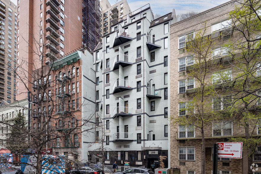 215 E 81st St, New York, NY for sale - Primary Photo - Image 1 of 1