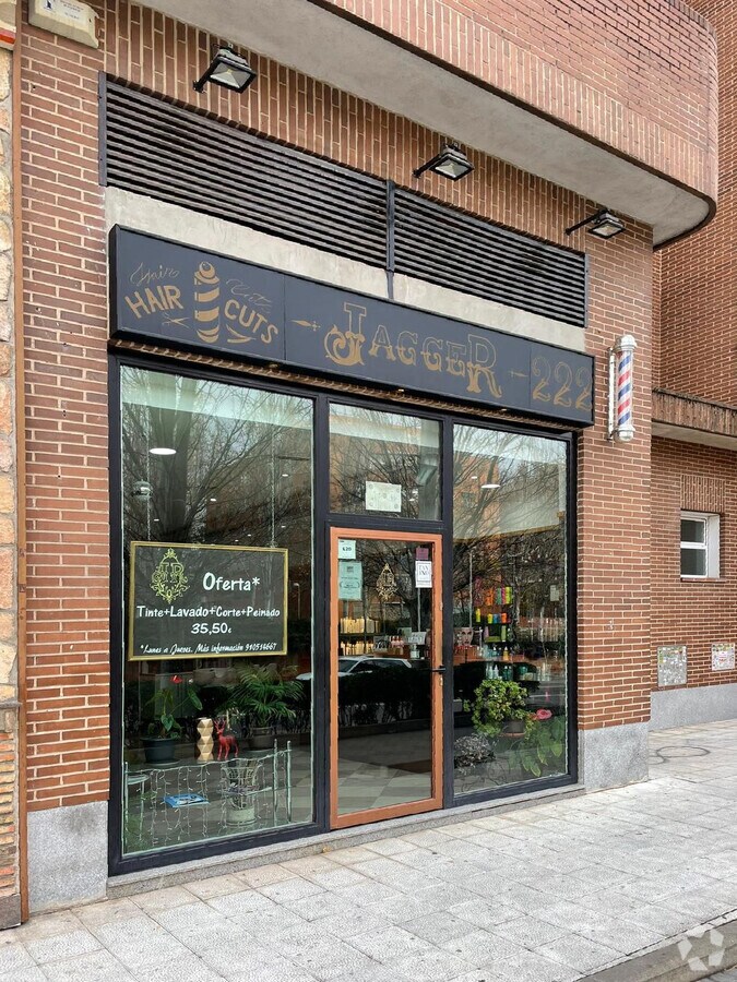 Avenida de la Albufera, 222, Madrid, MAD 28038 - Unit Puerta 02, Esc. 1 - - Interior Photo - Image 2 of 8