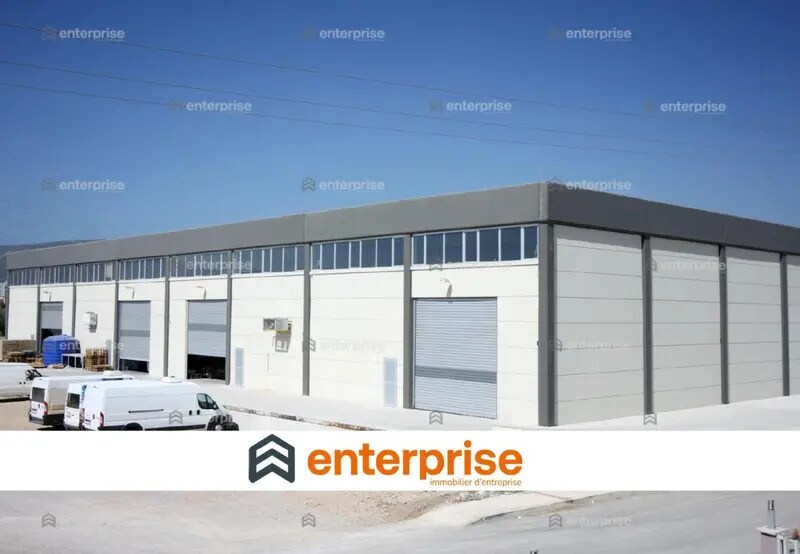 Flex in Compiègne for lease Building Photo- Image 1 of 4