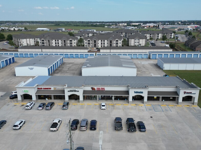 292 S Hollywood Rd, Houma, LA for lease - Building Photo - Image 1 of 9