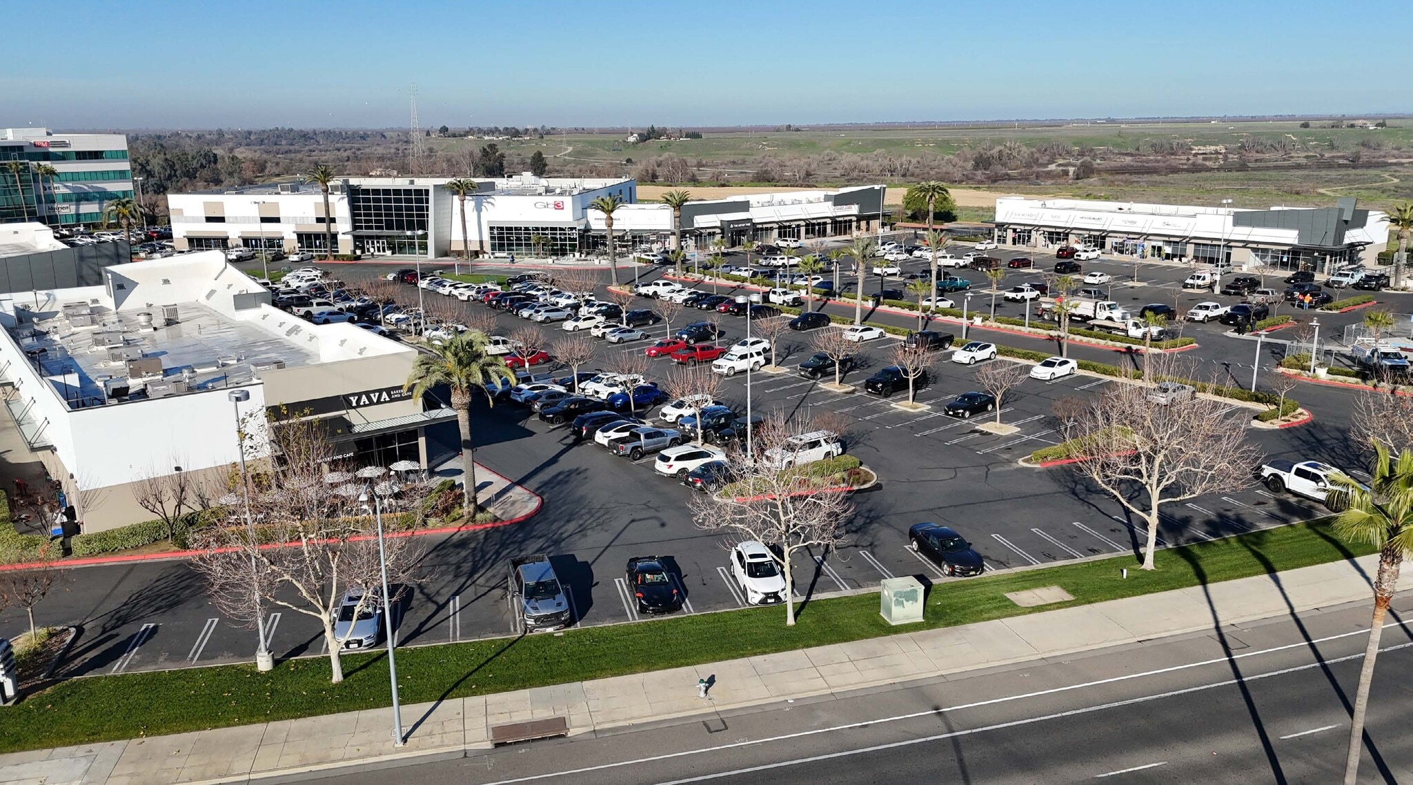 7845 N Palm Ave, Fresno, CA for lease Building Photo- Image 1 of 6