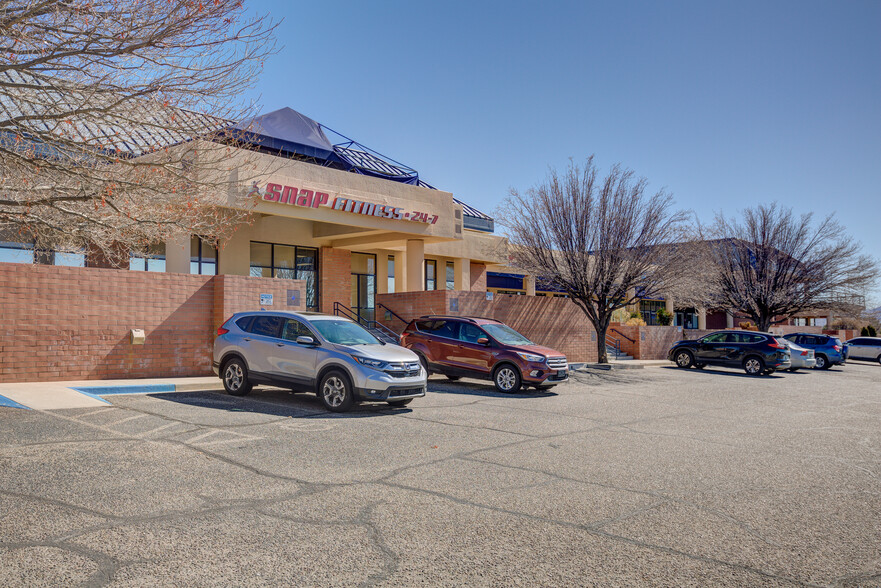 1530-1540 Tramway Blvd NE, Albuquerque, NM for sale - Building Photo - Image 2 of 26