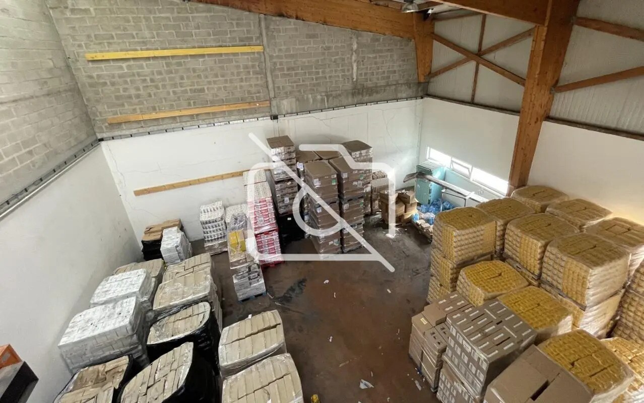 Industrial in Pontault-Combault for sale Interior Photo- Image 1 of 6