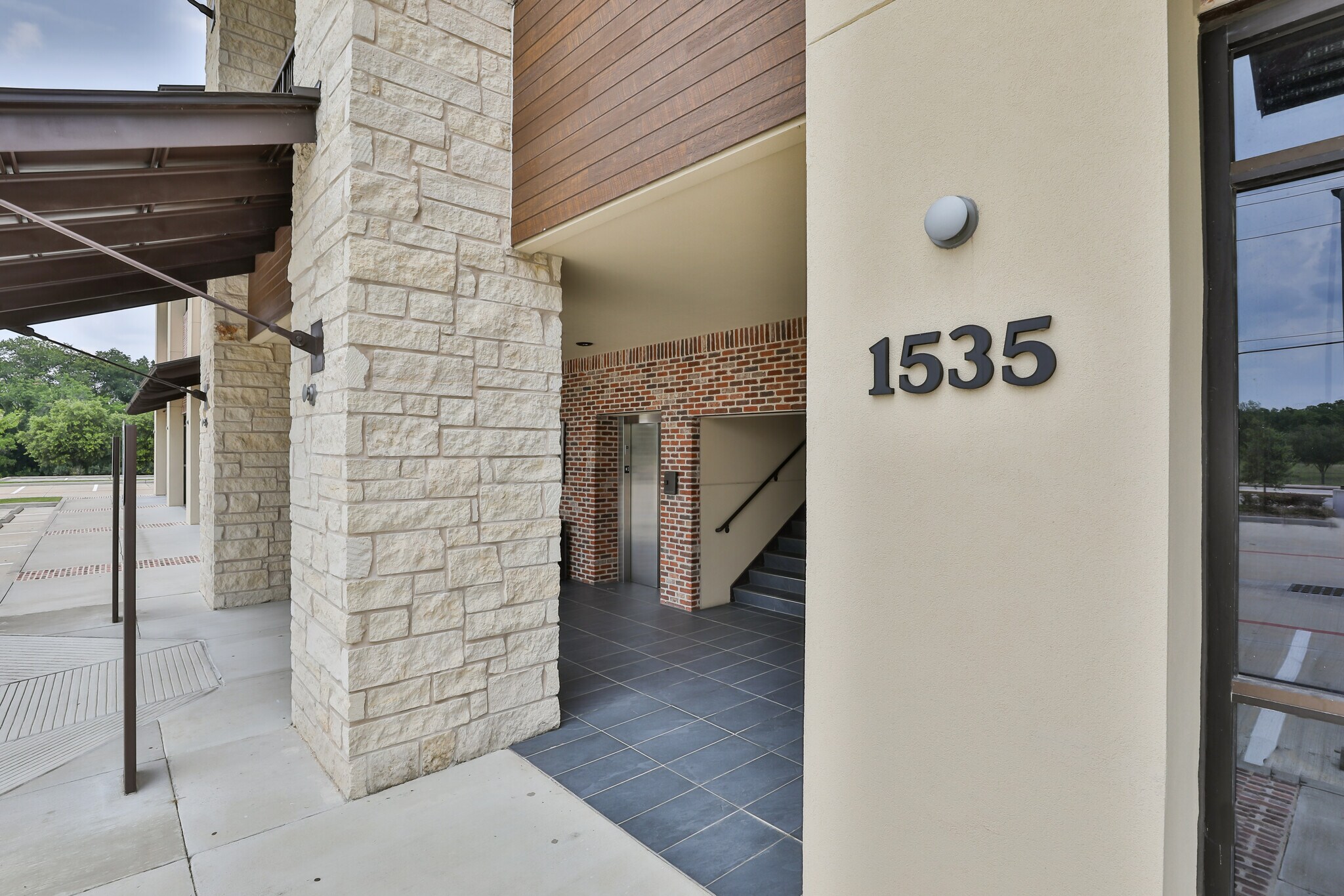 1535 Cullen Pky, Pearland, TX 77581 Lake Park Plaza
