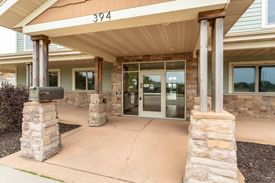 394 Woodland Dr, Fergus Falls, MN for sale - Building Photo - Image 3 of 77