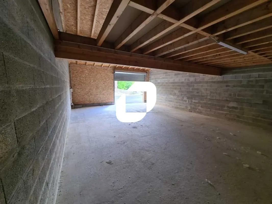 Industrial in Eysines for lease Interior Photo- Image 1 of 4