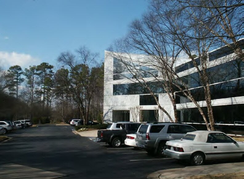 1201 Roberts Blvd, Kennesaw, GA for lease - Building Photo - Image 2 of 7