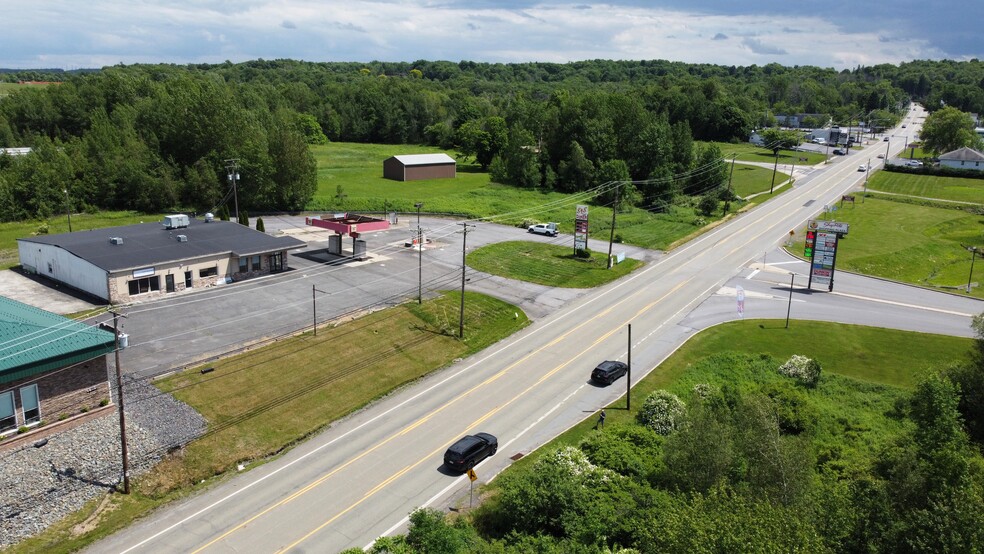 922 Drinker Tpke, Moscow, PA for sale - Building Photo - Image 1 of 12