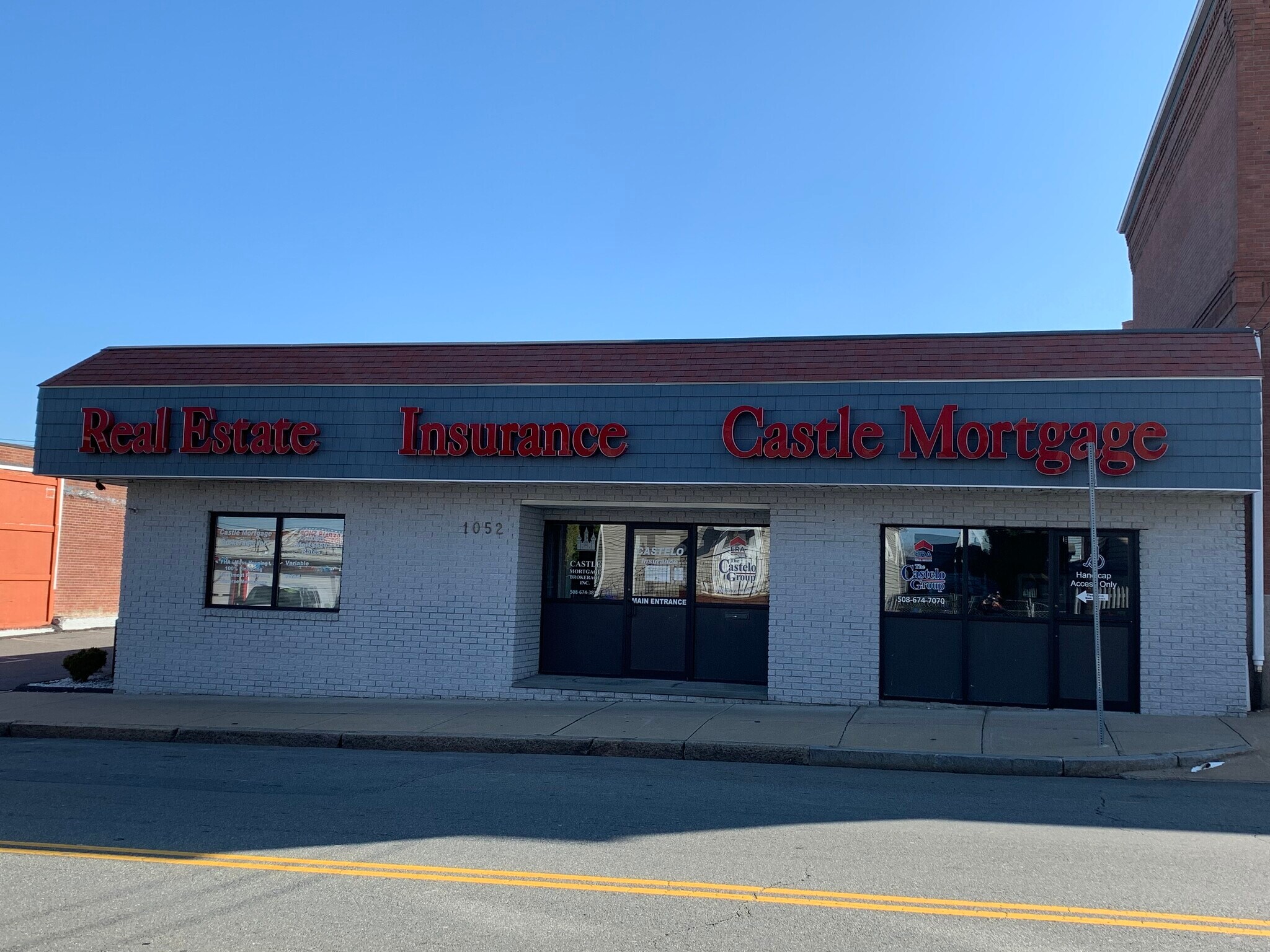 1052 Pleasant St, Fall River, MA for sale Building Photo- Image 1 of 1