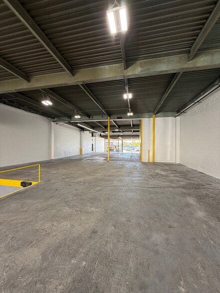 177-09 150th Ave, Jamaica, NY for lease - Building Photo - Image 3 of 10