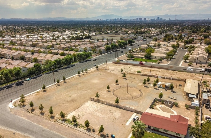 Madge Ln, Las Vegas, NV for sale - Primary Photo - Image 1 of 1