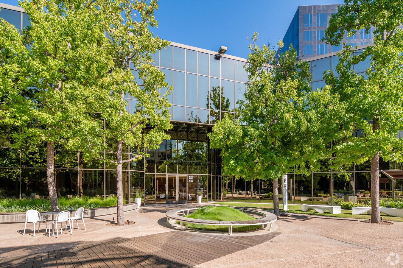 19700 Fairchild Rd, Irvine, CA 92612 Newport Summit