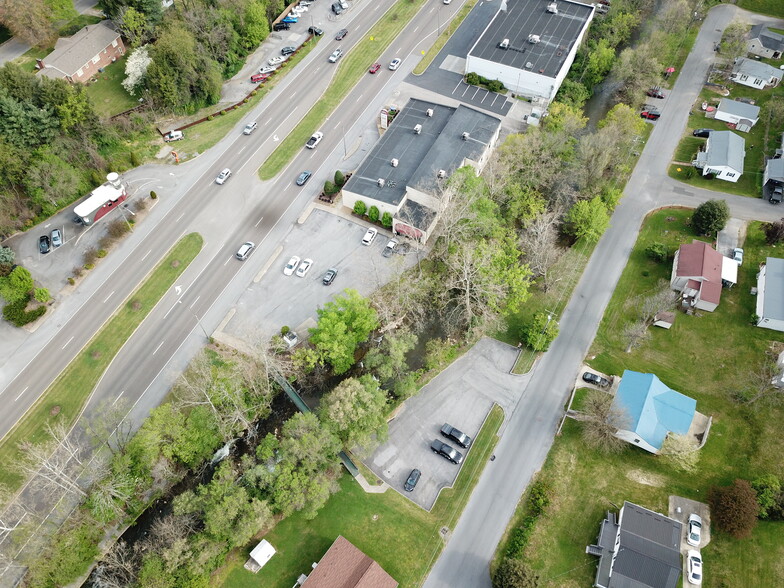 713 Volunteer Pky, Bristol, TN for lease - Building Photo - Image 3 of 4