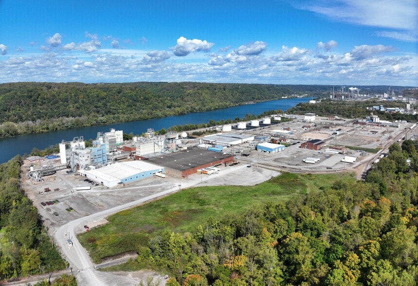 400 Frankfort Rd, Monaca, PA for sale - Building Photo - Image 1 of 3