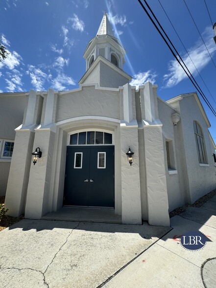 1824 S Harbor City Blvd, Melbourne, FL for sale - Primary Photo - Image 1 of 30